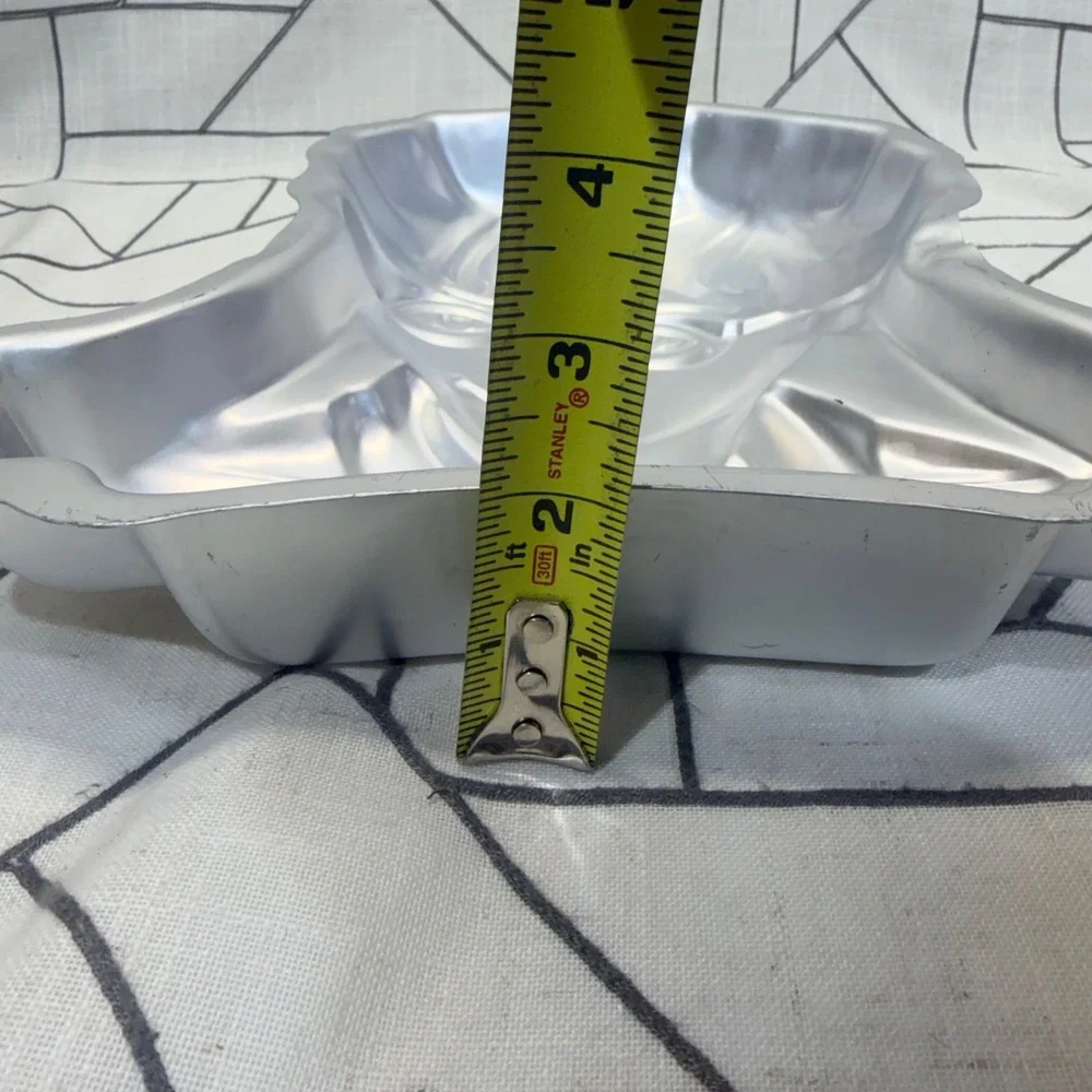 Wilton Harry‎ Potter Cake Pan 14